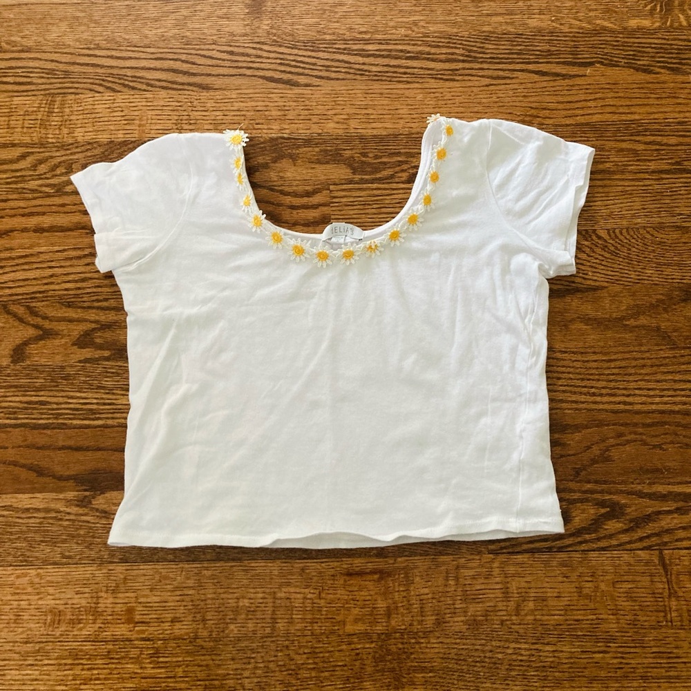 Delia’s sunflower baby tee 90s 00s Y2K crop top Dolls Kill Brandy Melville